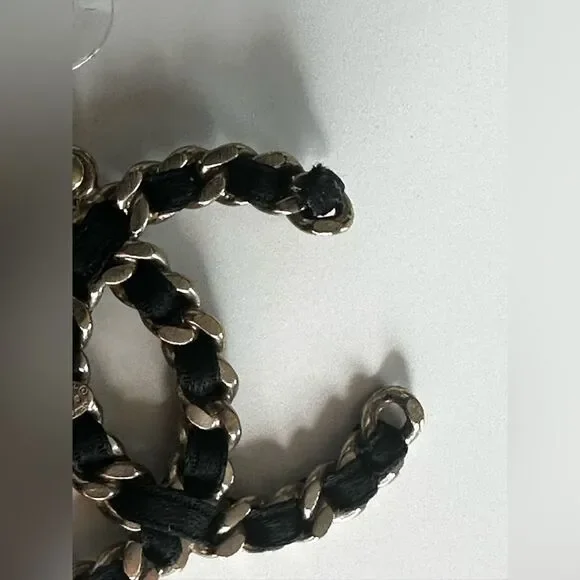 Chanel Vintage Black Gold Chain Dangle Jumbo Earrings Rare Limited Edition - Picture 4 of 14